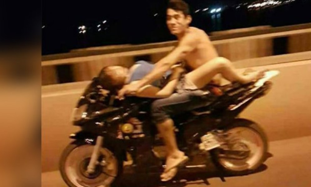 Making Love on Motorbike (1)